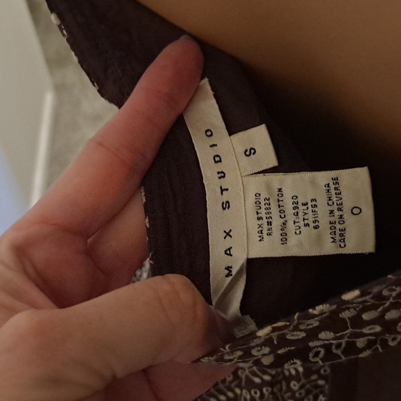 Max Studio Sundress with Beautiful Brown and white Floral Eyelet Material Small - Picture 9 of 9